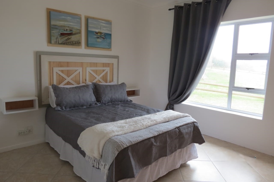 4 Bedroom Property for Sale in Boknesstrand Eastern Cape